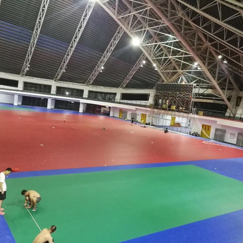 چسب پایین نصب رله PVC 6mm درب بادمینتون فرش فرش رول برای ورزش