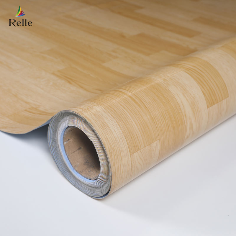 رول کفپوش PVC هتل با سبک طراحی چوبی عرض 2 متر 79 اینچ و طراحی مدرن