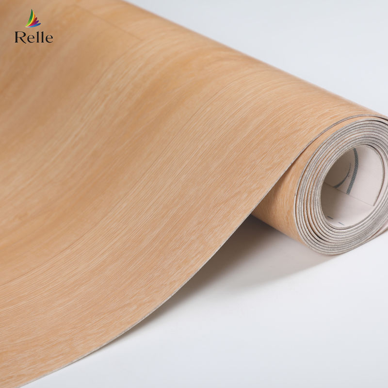 رول کفپوش PVC هتل با سبک طراحی چوبی عرض 2 متر 79 اینچ و طراحی مدرن